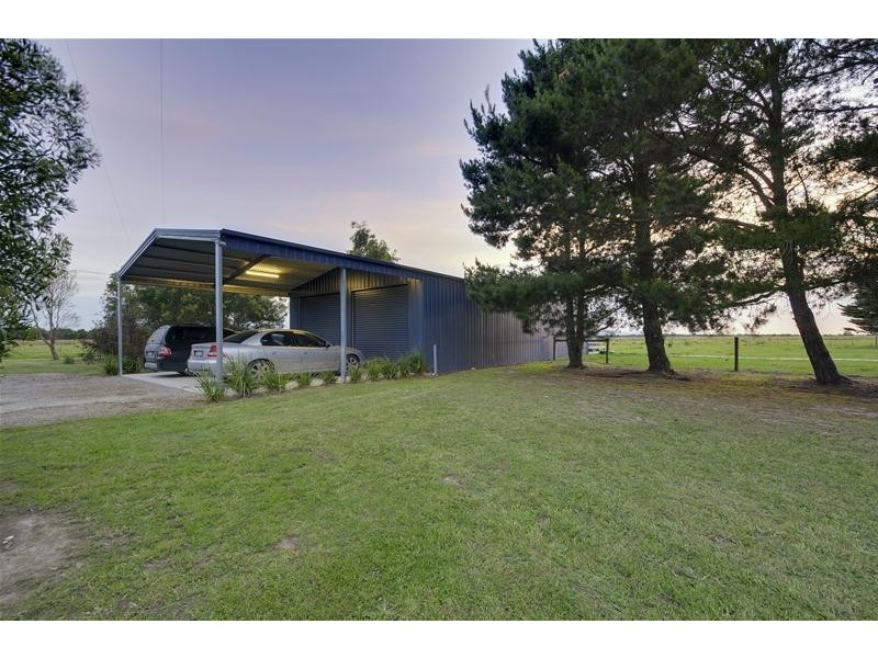 32 Lower Cairnbrook Road, Glengarry VIC 3854