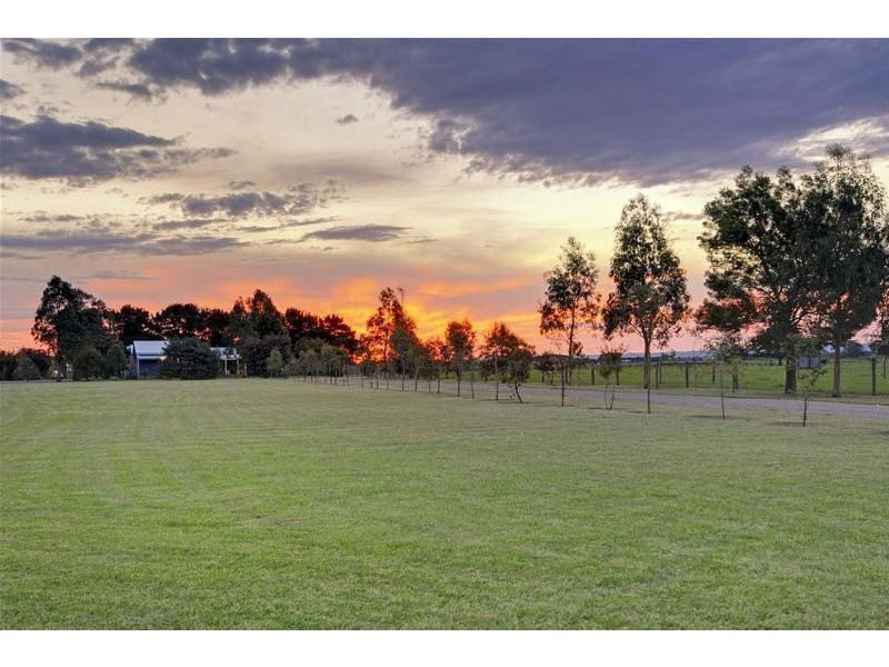 32 Lower Cairnbrook Road, Glengarry VIC 3854