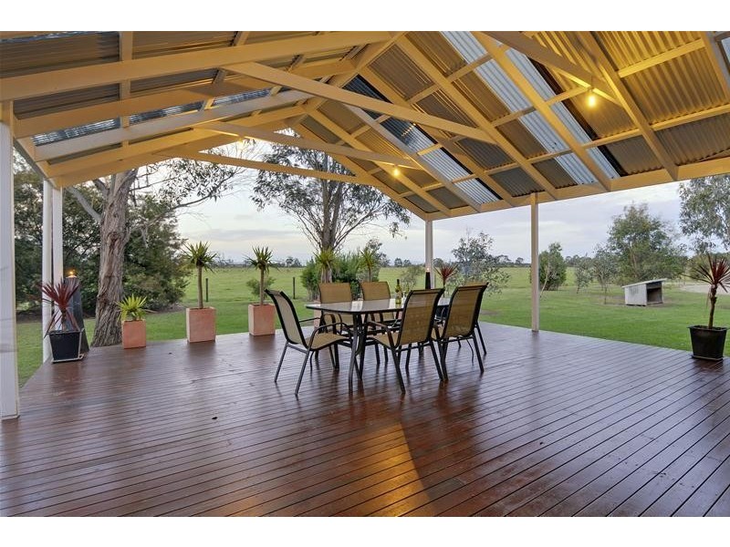 32 Lower Cairnbrook Road, Glengarry VIC 3854