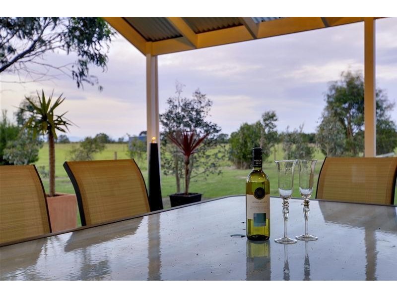 32 Lower Cairnbrook Road, Glengarry VIC 3854