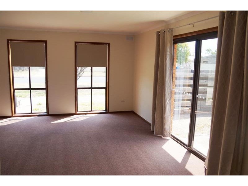 37 Latrobe Street, Rosedale VIC 3847