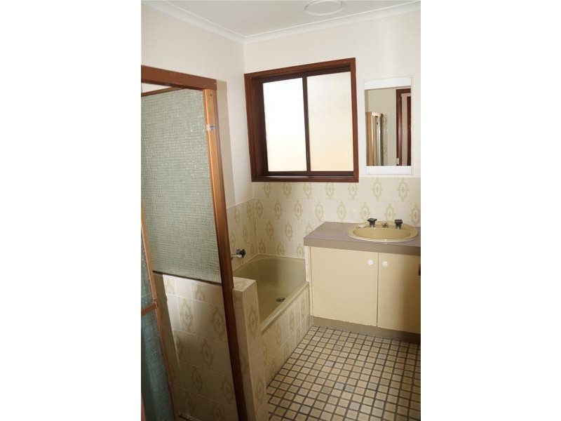 37 Latrobe Street, Rosedale VIC 3847