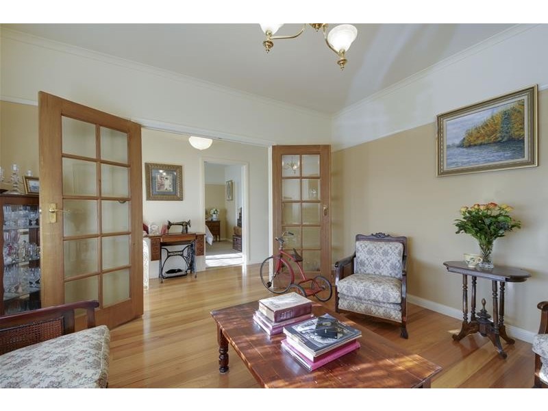 18 Cashmere Drive, Traralgon VIC 3844