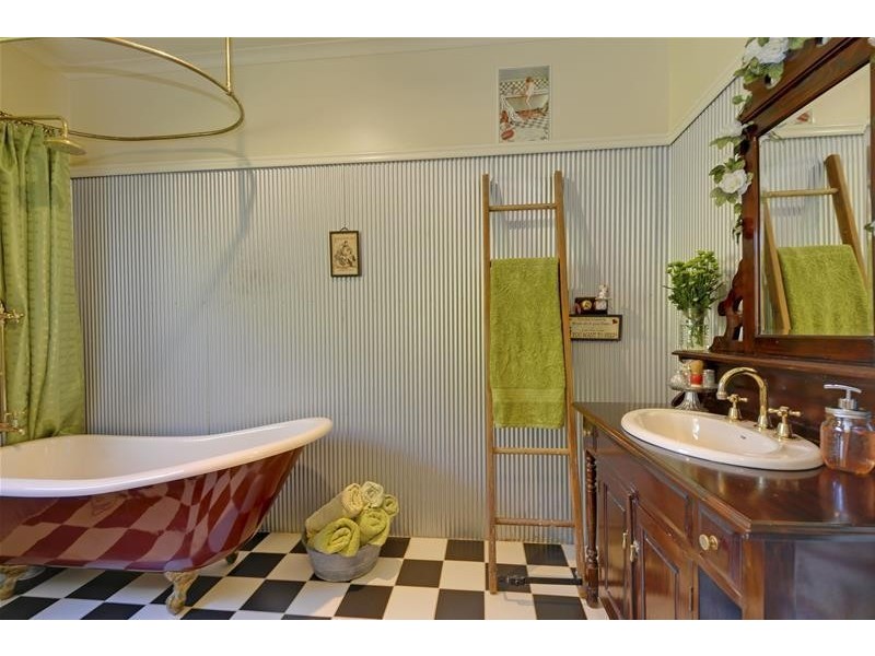 18 Cashmere Drive, Traralgon VIC 3844