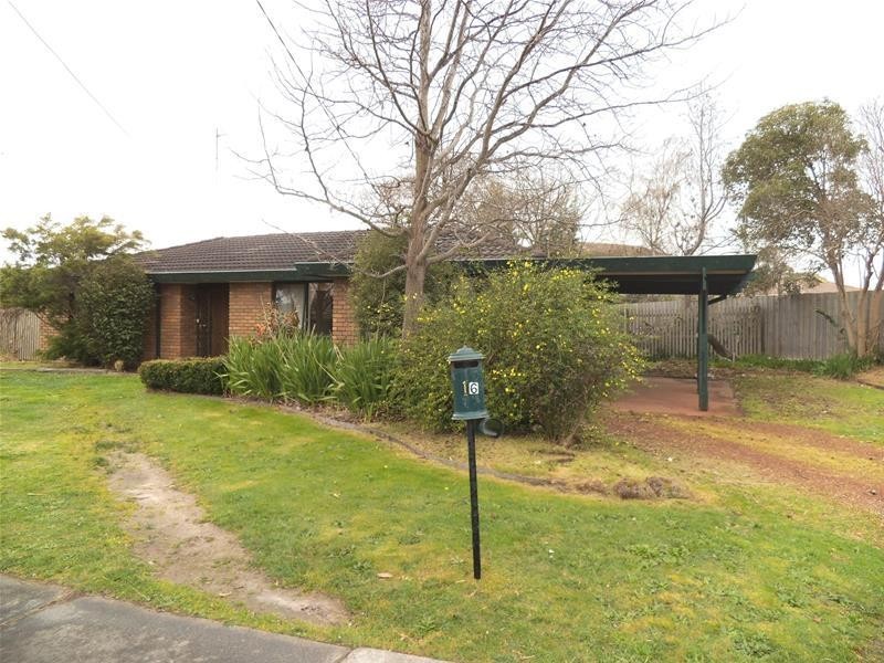 16 West Court, Traralgon VIC 3844