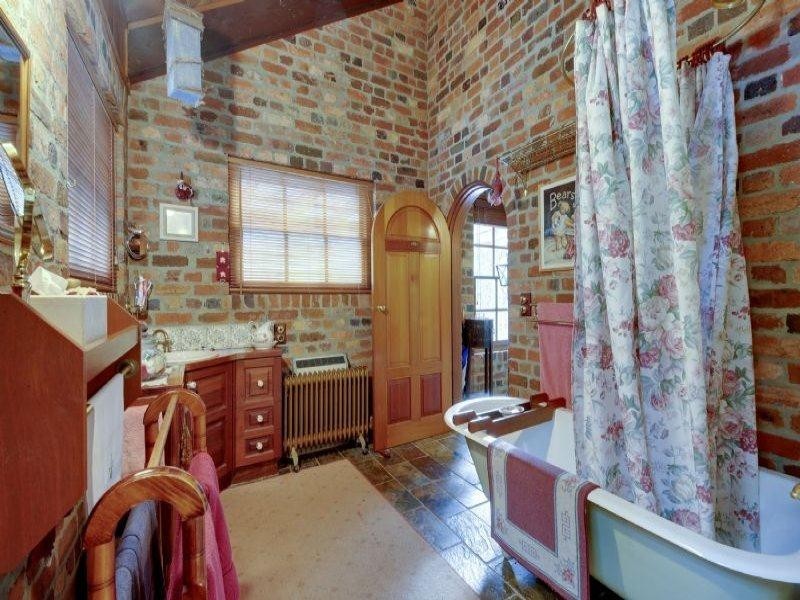 700 Jeeralang West Road, Jeeralang Junction VIC 3840