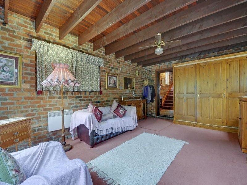 700 Jeeralang West Road, Jeeralang Junction VIC 3840