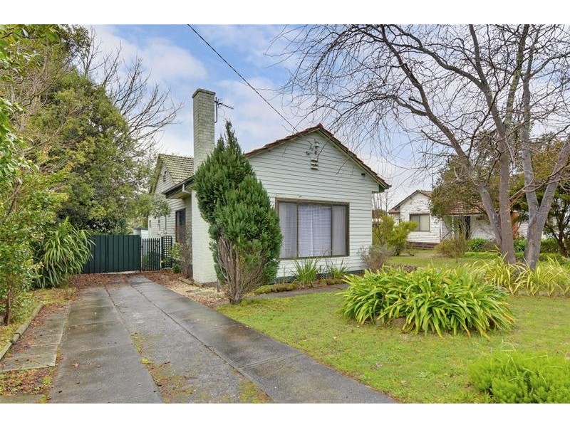 17 Foxlease Avenue, Traralgon VIC 3844