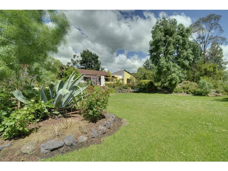 240 Switchback Road, Hazelwood VIC 3840