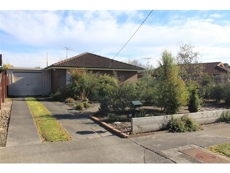 29 Hawthorn Crescent, Churchill VIC 3842