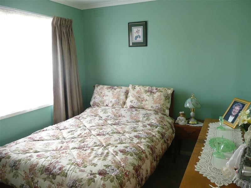 29 Hawthorn Crescent, Churchill VIC 3842