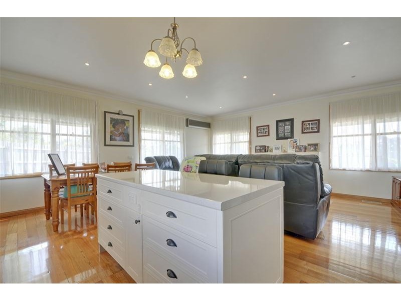 11 Roseneath Street, Traralgon VIC 3844