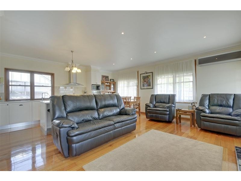 11 Roseneath Street, Traralgon VIC 3844