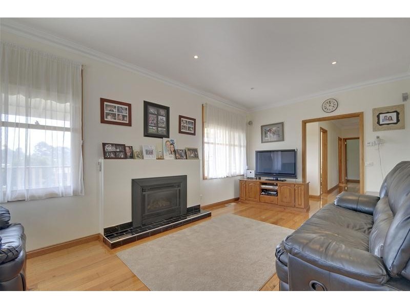 11 Roseneath Street, Traralgon VIC 3844