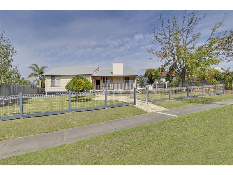 11 Roseneath Street, Traralgon VIC 3844