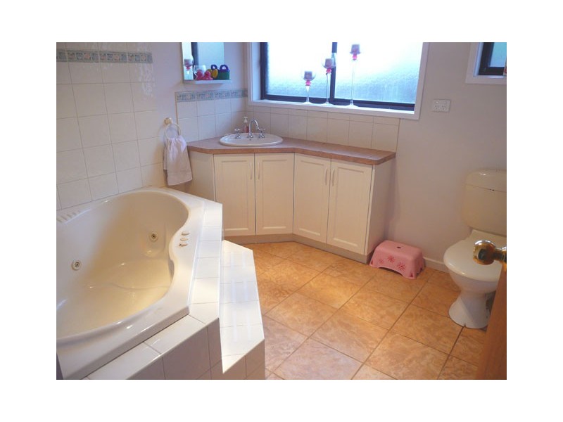 32 Glenview Drive, Traralgon VIC 3844