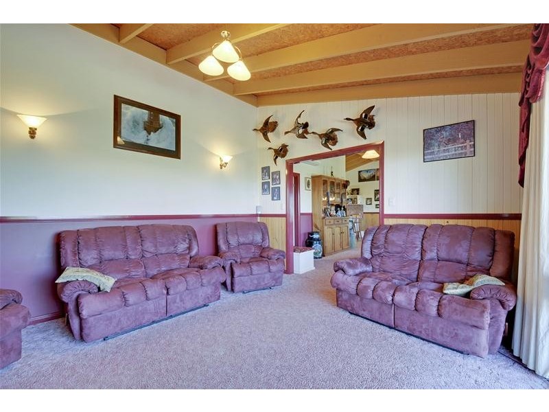 51 Nardinos Road, Yallourn North VIC 3825