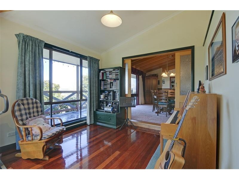 51 Nardinos Road, Yallourn North VIC 3825