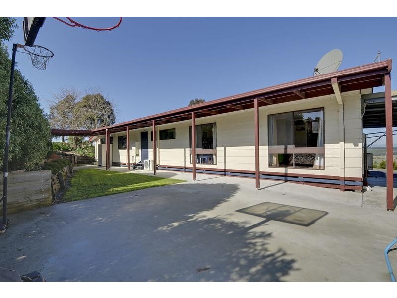 51 Nardinos Road, Yallourn North VIC 3825