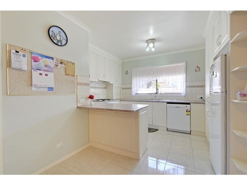 5 Swallow Grove, Traralgon VIC 3844