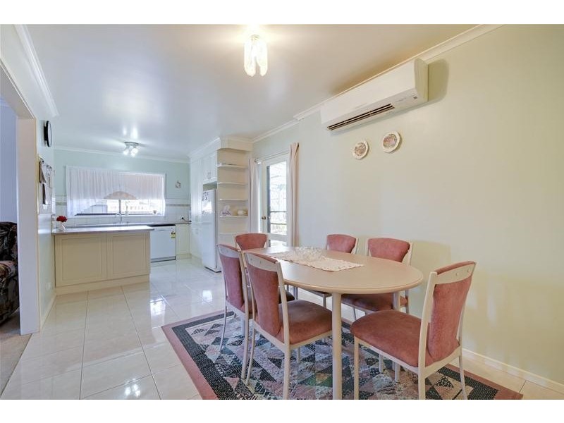 5 Swallow Grove, Traralgon VIC 3844