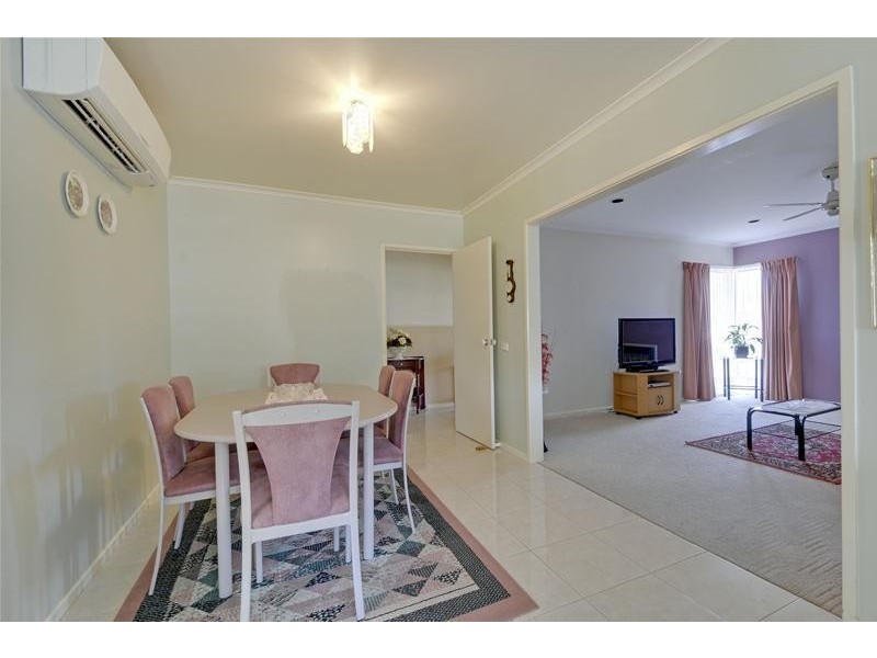 5 Swallow Grove, Traralgon VIC 3844