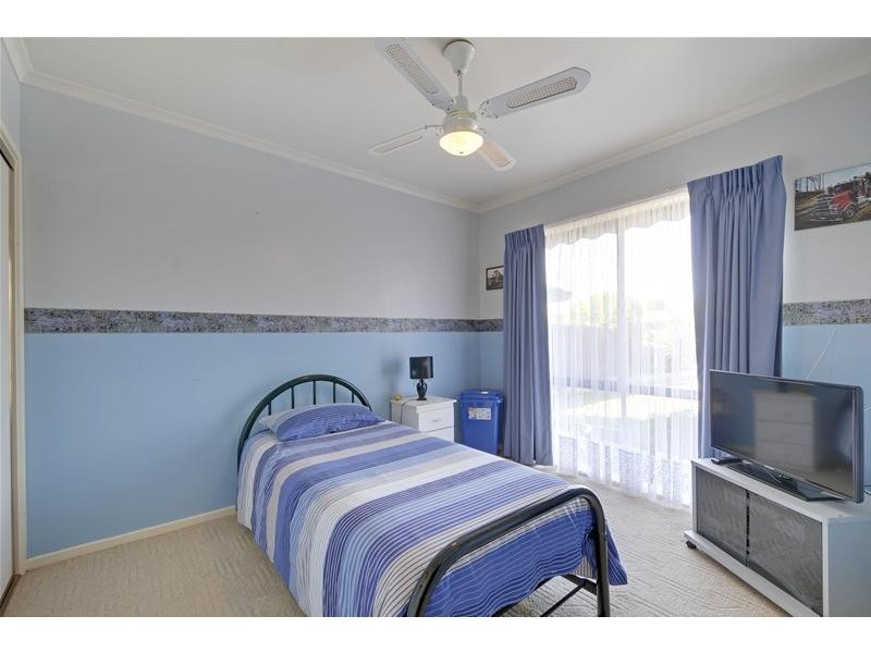 5 Swallow Grove, Traralgon VIC 3844