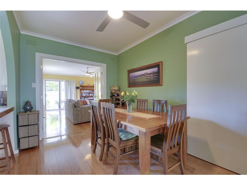 1 Laurence Grove, Traralgon VIC 3844