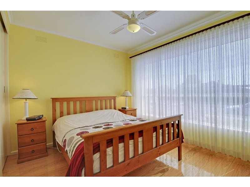 1 Laurence Grove, Traralgon VIC 3844