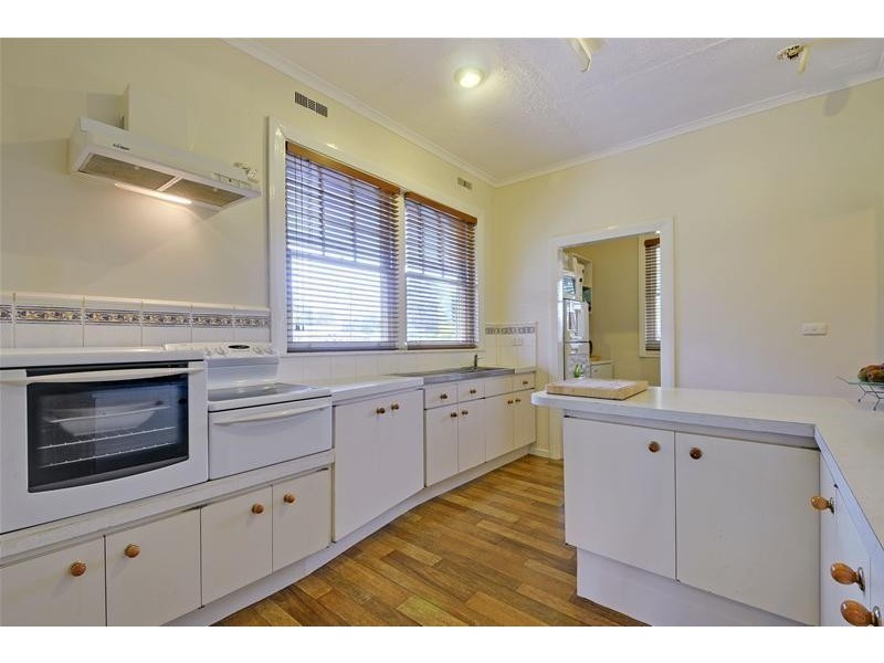 31 Victoria Street, Toongabbie VIC 3856