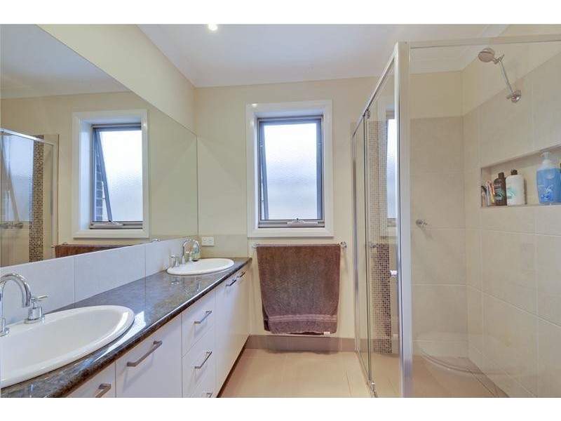 5 Mountain Grey Rise, Morwell VIC 3840