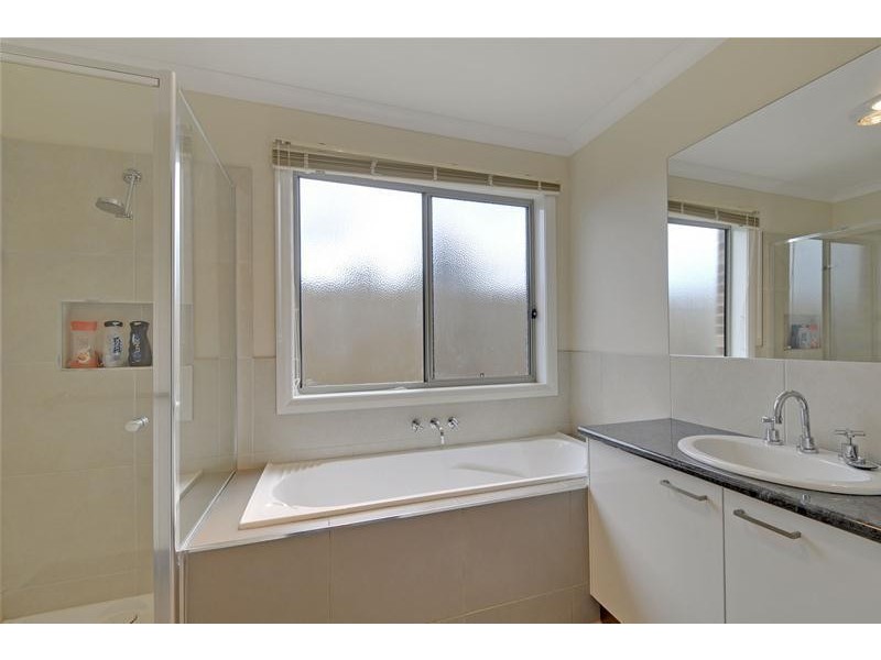 5 Mountain Grey Rise, Morwell VIC 3840