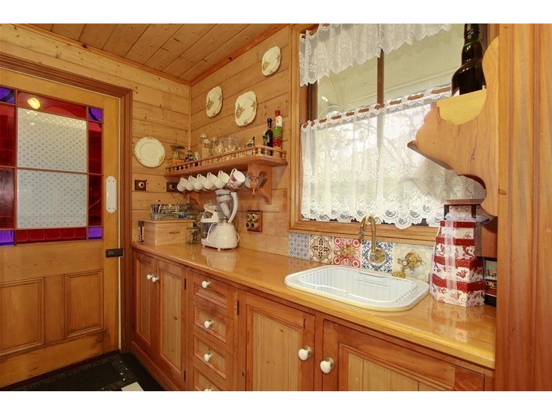 63 Loch Park Road, Traralgon VIC 3844