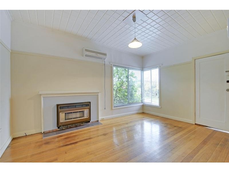 4 Barker Crescent, Traralgon VIC 3844