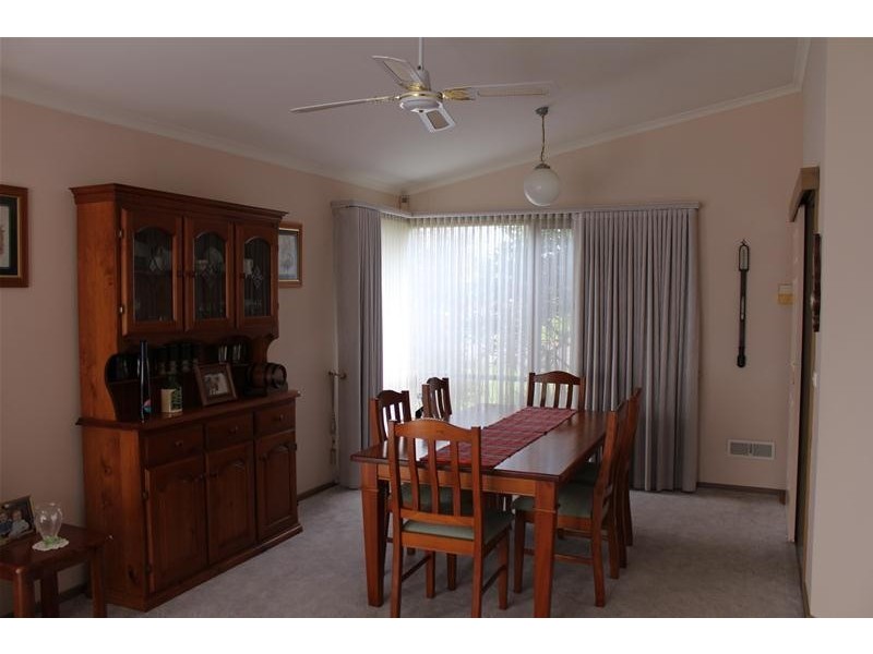 35 Parkwood Way, Traralgon VIC 3844