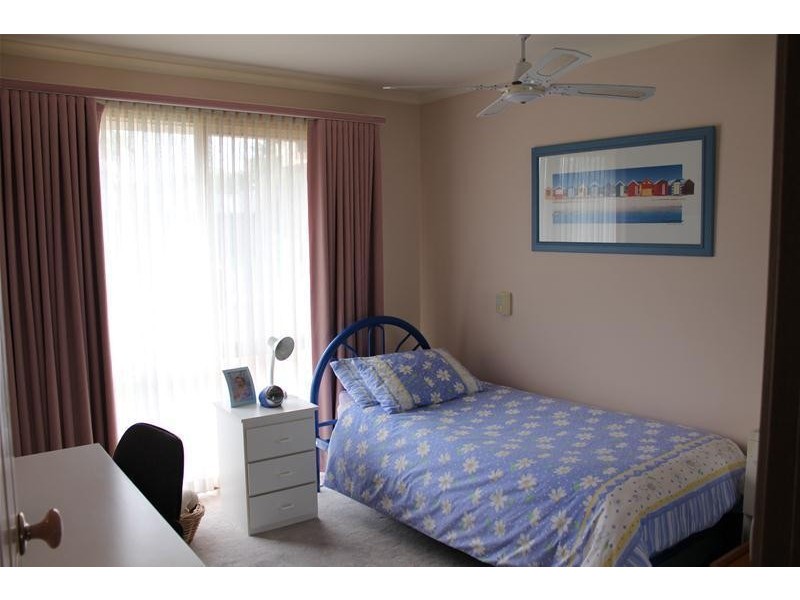 35 Parkwood Way, Traralgon VIC 3844