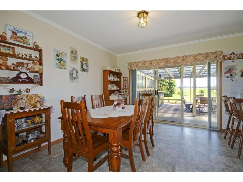 894 Cairnbrook Road, Glengarry VIC 3854