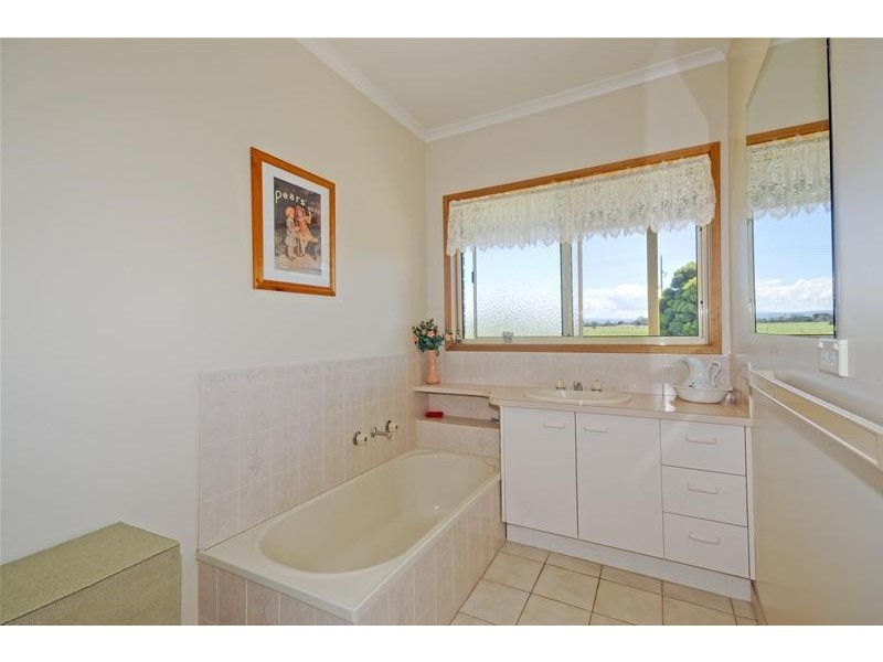 894 Cairnbrook Road, Glengarry VIC 3854