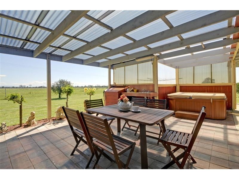 894 Cairnbrook Road, Glengarry VIC 3854