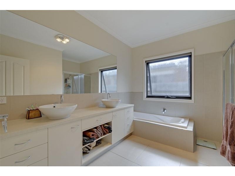 7 Rintoull Court, Rosedale VIC 3847