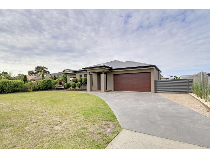 7 Rintoull Court, Rosedale VIC 3847