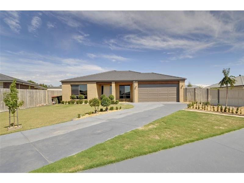 9 Kangaroo Grass Rise, Traralgon VIC 3844