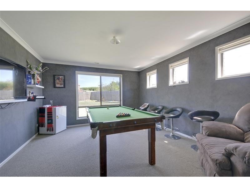 9 Kangaroo Grass Rise, Traralgon VIC 3844