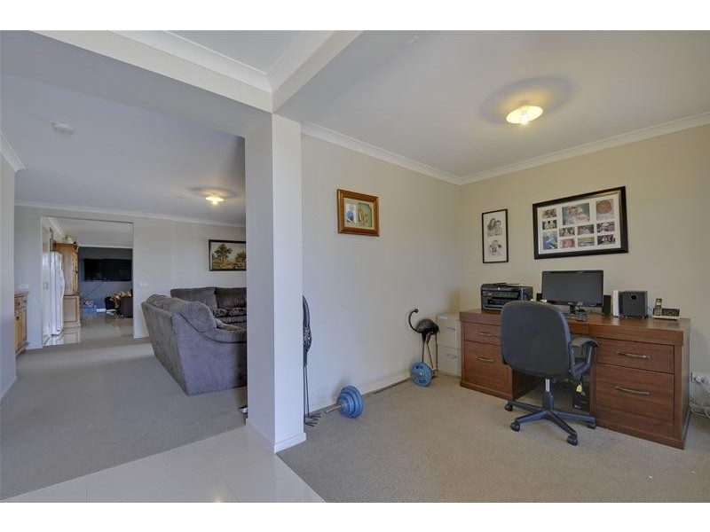 9 Kangaroo Grass Rise, Traralgon VIC 3844