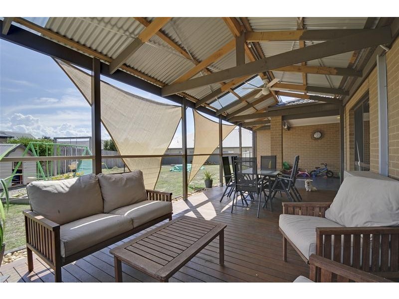 9 Kangaroo Grass Rise, Traralgon VIC 3844