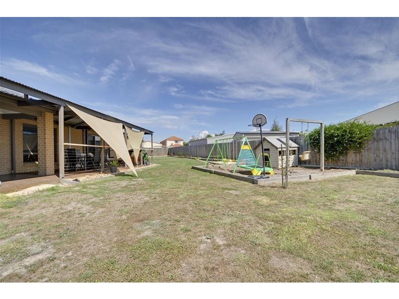 9 Kangaroo Grass Rise, Traralgon VIC 3844