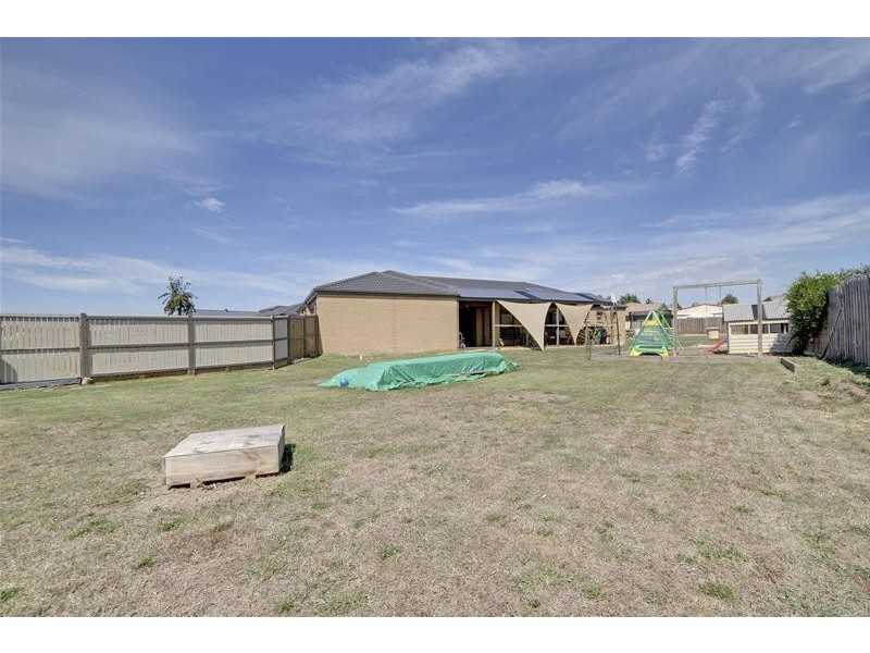 9 Kangaroo Grass Rise, Traralgon VIC 3844