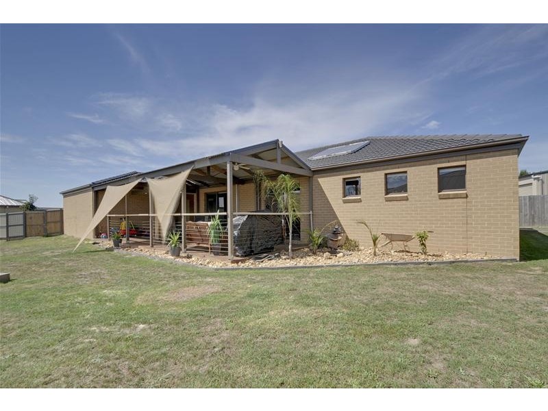 9 Kangaroo Grass Rise, Traralgon VIC 3844