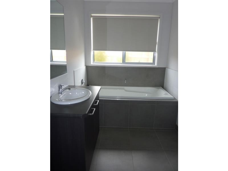 3 Connaught Way, Traralgon VIC 3844