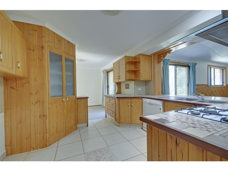 41 Ikara Way, Churchill VIC 3842